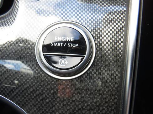 Used 2025 Mercedes-Benz C 300 4MATIC Sedan image 14