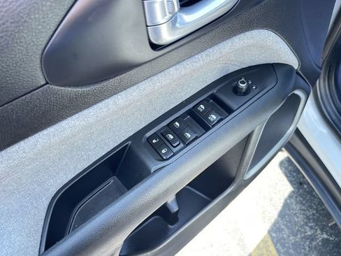 Used 2024 Jeep Compass Latitude AWD/4WD image 22