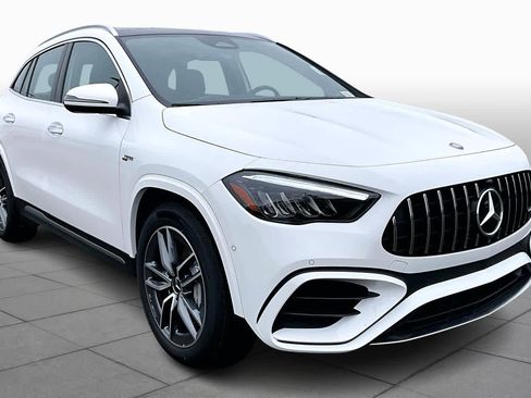 New 2026 Mercedes-Benz GLA 35 AMG 4MATIC image 2
