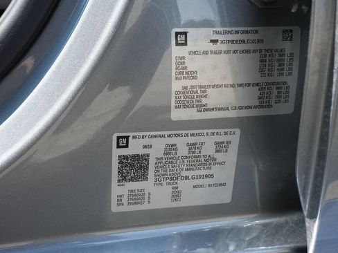 Used 2020 GMC Sierra 1500 SLT RWD image 29