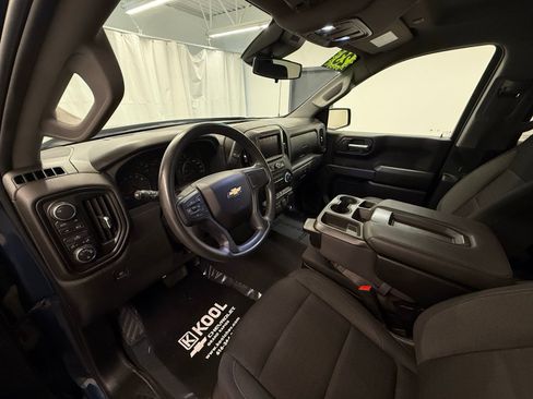 Used 2023 Chevrolet Silverado 1500 Custom image 11