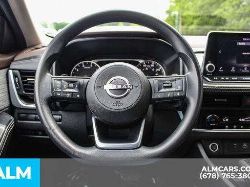 Used 2023 Nissan Rogue SV FWD image 22