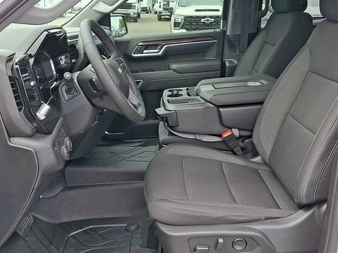 New 2026 Chevrolet Silverado 1500 LT w/ Safety Package AWD/4WD image 6