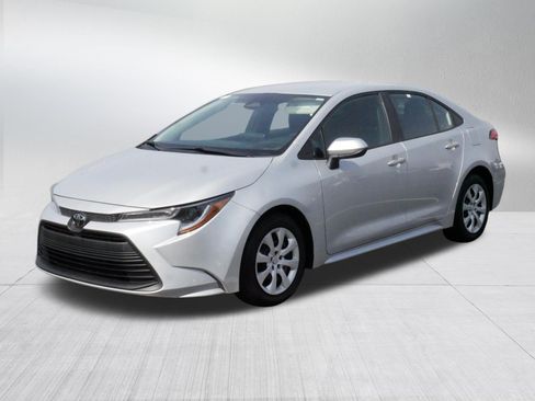 Certified 2024 Toyota Corolla LE FWD image 3