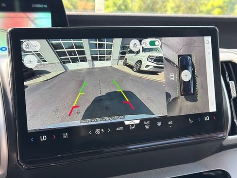 Used 2025 Ford Expedition Active image 23