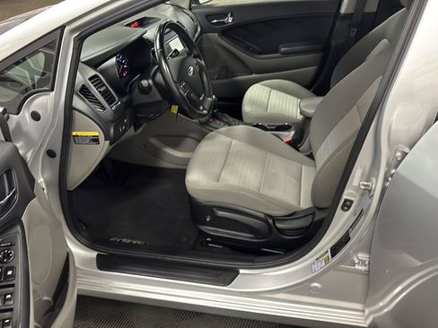 Used 2014 Kia Forte EX FWD image 16