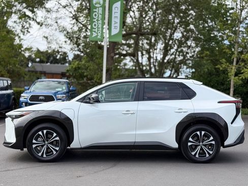 Certified 2024 Toyota bZ4X AWD w/ Weather Package image 2