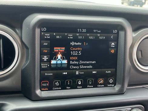 Used 2023 Jeep Wrangler Unlimited Rubicon 4xe w/ Cold Weather Group AWD/4WD image 19