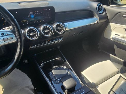 Used 2023 Mercedes-Benz GLB 250 4MATIC w/ AMG Line image 16