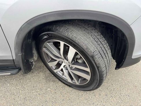 Used 2016 Honda Pilot Elite image 45