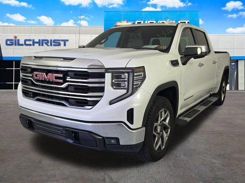 Used 2023 GMC Sierra 1500 SLT w/ SLT Premium Package AWD/4WD image 4