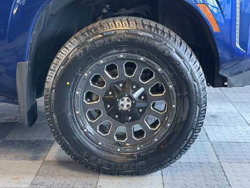 Used 2022 Nissan Frontier SV image 31