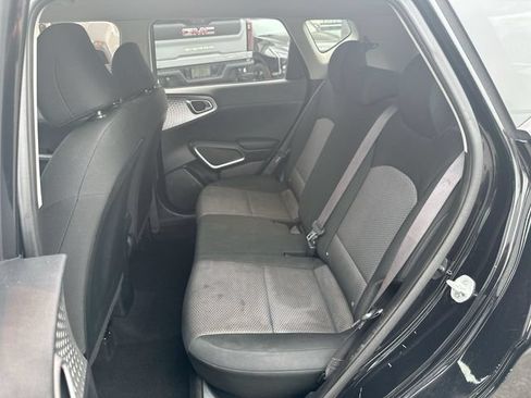 Certified 2022 Kia Soul LX FWD image 24
