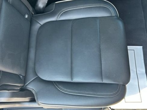 Certified 2023 Chevrolet Traverse Premier w/ Redline Edition AWD/4WD image 35