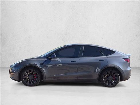 Used 2022 Tesla Model Y Performance AWD/4WD image 9