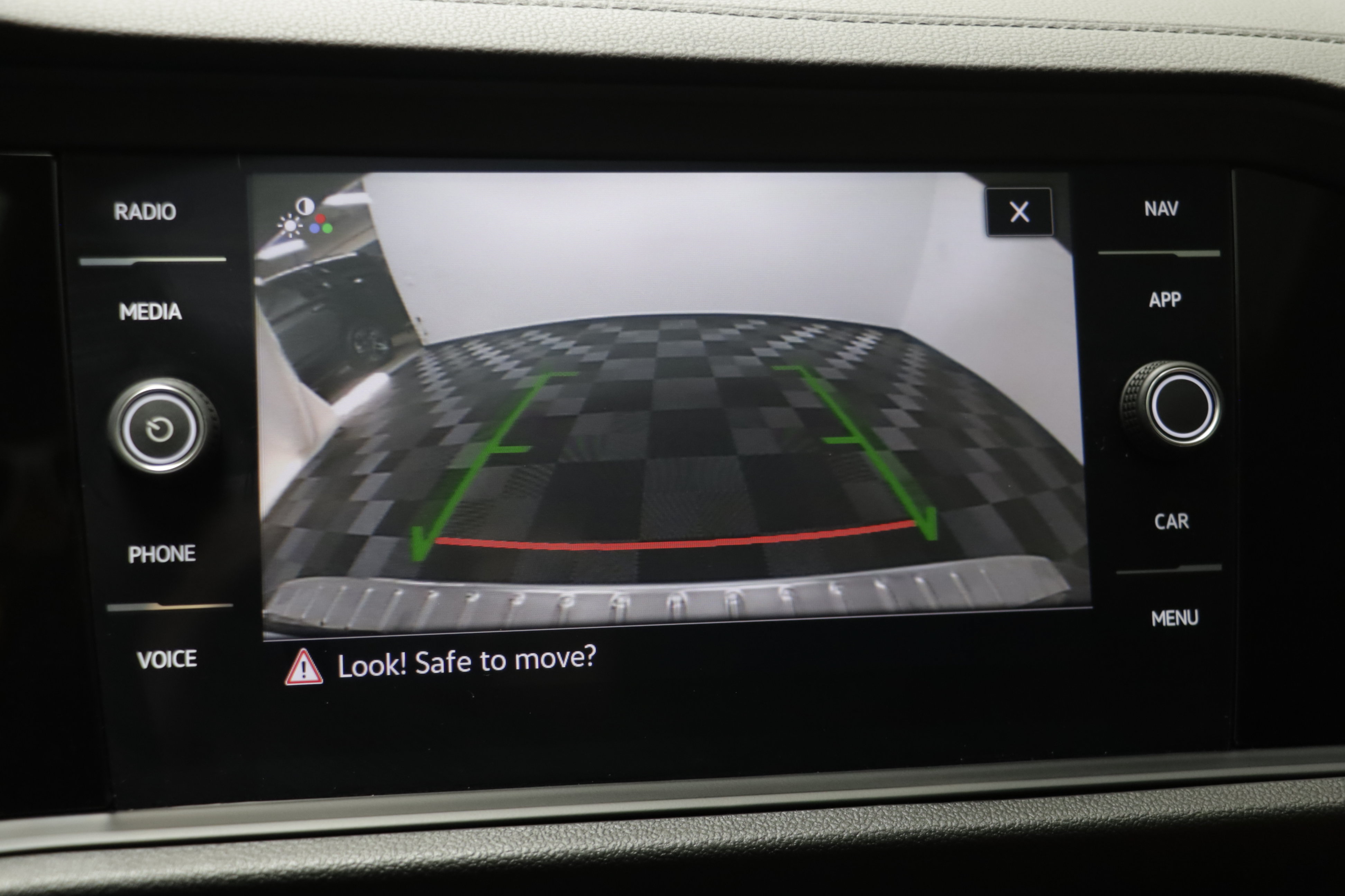 Used 2023 Volkswagen Jetta SEL FWD image 9