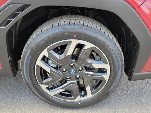 Used 2025 Subaru Forester Limited image 11