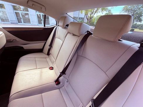 Certified 2025 Lexus ES 350 w/ Premium Package FWD image 14