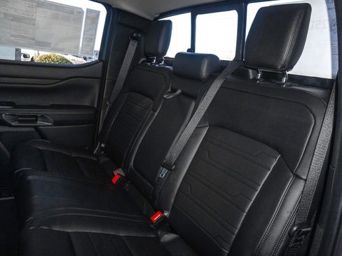 New 2025 Ford Ranger Lariat w/ Black Appearance Package image 38