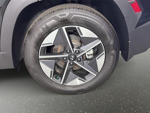 Used 2025 Hyundai Tucson SEL FWD image 30