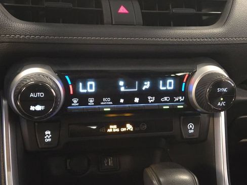 Used 2023 Toyota RAV4 XLE w/ Convenience Package FWD image 18