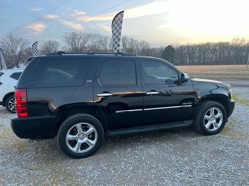 Used 2011 Chevrolet Tahoe LTZ image 5