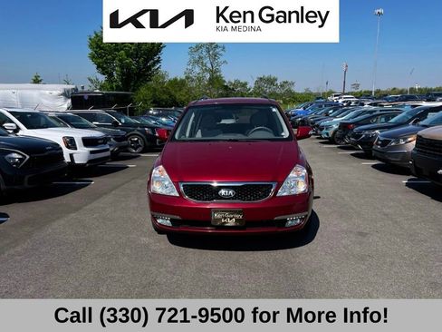 Used 2014 Kia Sedona LX FWD image 2