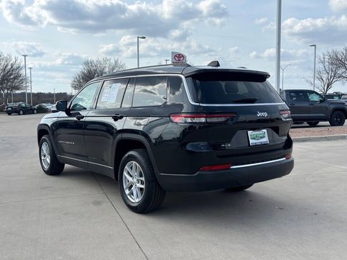 Used 2023 Jeep Grand Cherokee L Laredo image 3