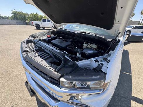 Used 2021 Chevrolet Silverado 1500 LT AWD/4WD image 43