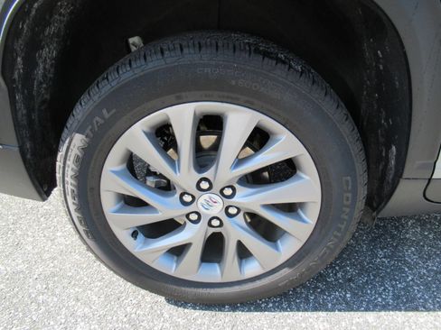 Used 2026 Buick Enclave Preferred FWD image 8