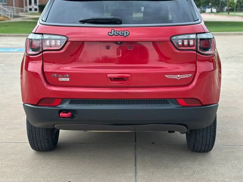 Used 2018 Jeep Compass Trailhawk AWD/4WD image 6