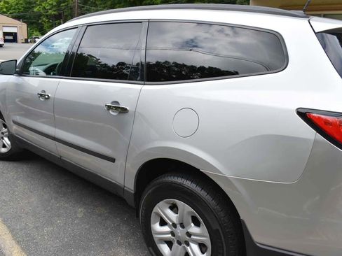 Used 2017 Chevrolet Traverse LS FWD image 51