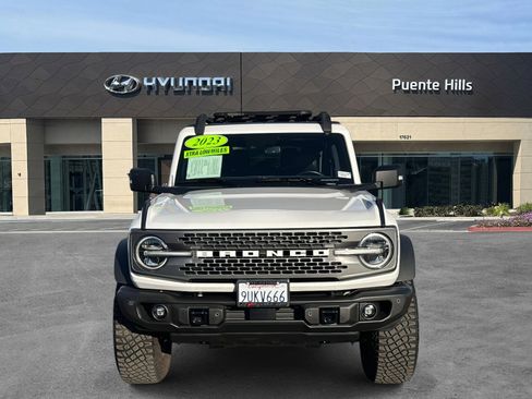 Used 2023 Ford Bronco Badlands image 2