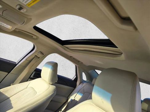 Used 2020 Lincoln MKZ Reserve w/ Elements Package FWD image 15