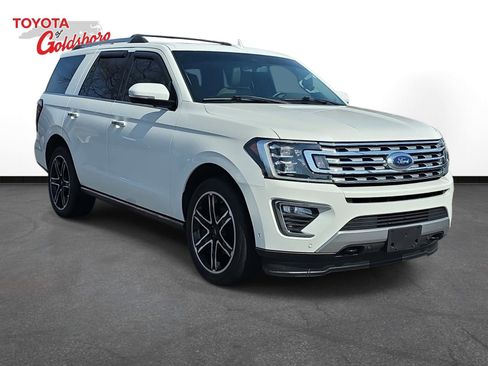 Used 2021 Ford Expedition Limited image 3