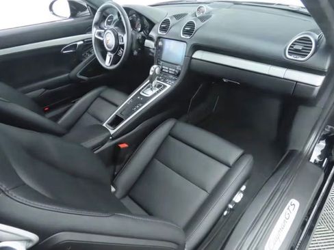 Used 2018 Porsche 718 Cayman GTS RWD image 10