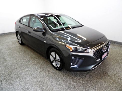 Used 2020 Hyundai Ioniq Blue FWD image 3