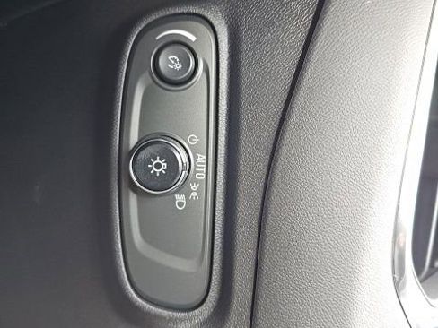 Used 2024 Chevrolet Equinox LT w/ LPO, Floor Liner Package image 37