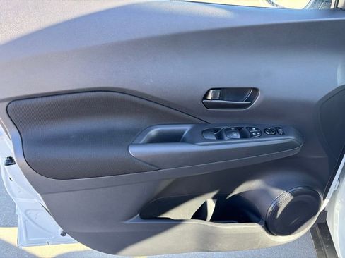 Used 2025 Nissan Kicks Play S image 13