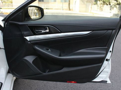 Used 2020 Nissan Maxima 3.5 S w/ Floor Mat Group FWD image 24