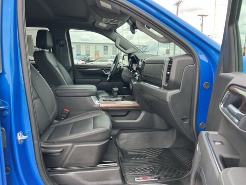 Used 2025 Chevrolet Silverado 1500 LT Trail Boss w/ Convenience Package II image 25