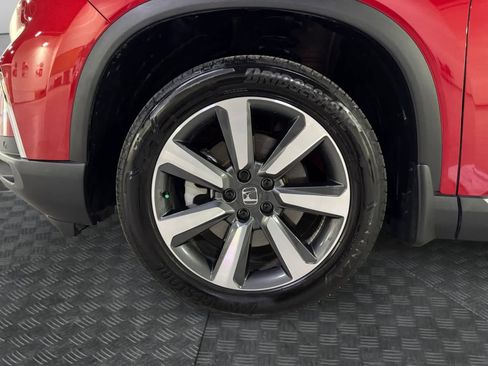 Used 2024 Honda Pilot Touring image 18