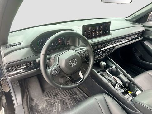 Used 2024 Honda Accord Sport image 10
