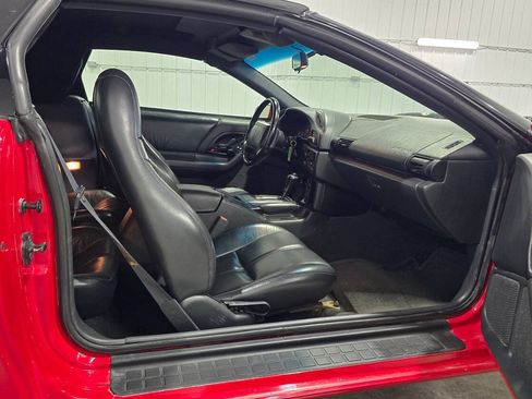 Used 1996 Chevrolet Camaro Z28 RWD image 10