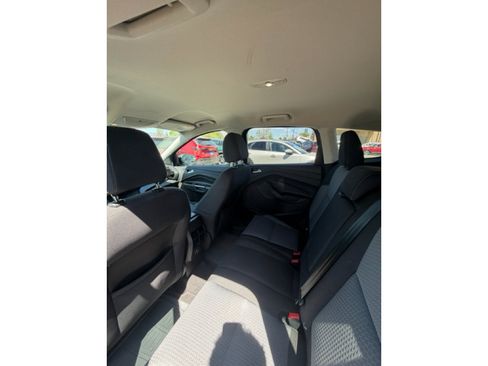 Used 2017 Ford Escape SE AWD/4WD image 9