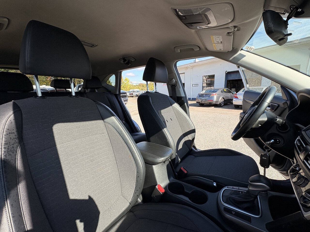 Used 2021 Kia Seltos S FWD image 17