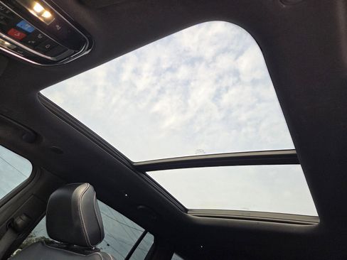 Used 2024 Jeep Grand Cherokee L Overland w/ Trailer Tow Package image 15