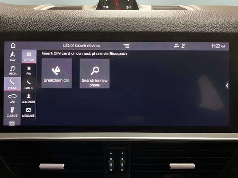 Used 2019 Porsche Cayenne w/ Premium Package image 46