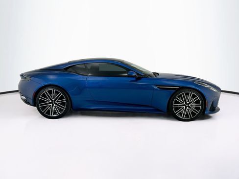 Used 2025 Aston Martin DB12 Coupe RWD image 4