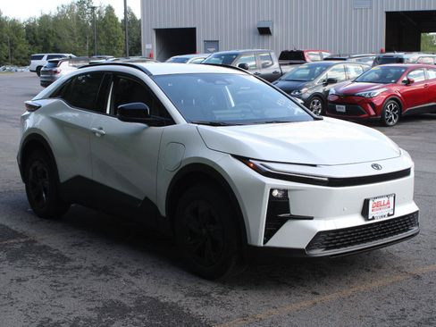 New 2026 Toyota C-HR AWD/4WD image 3